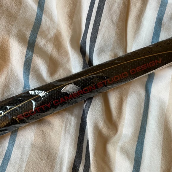 Scotty Cameron Metador Black / Gray Mid Size Grip - Picture 4 of 5